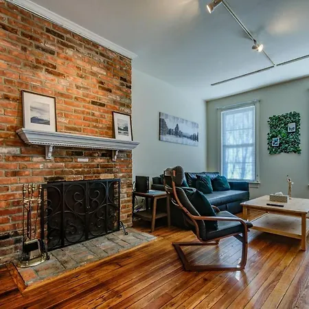 3Br Colonial House With Parking By Cozysuites